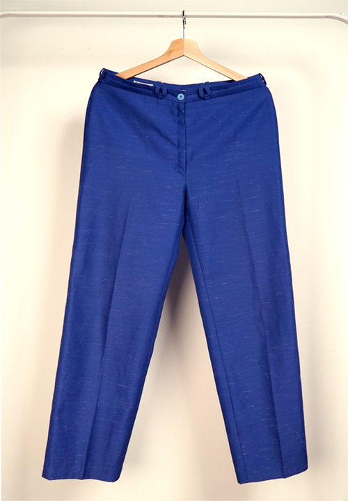 De treasures van Vera blauwe broek